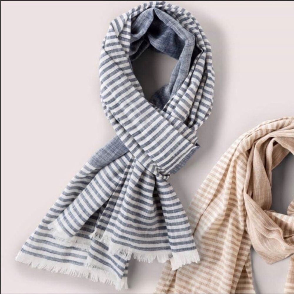 Bloom and Give Scarf
